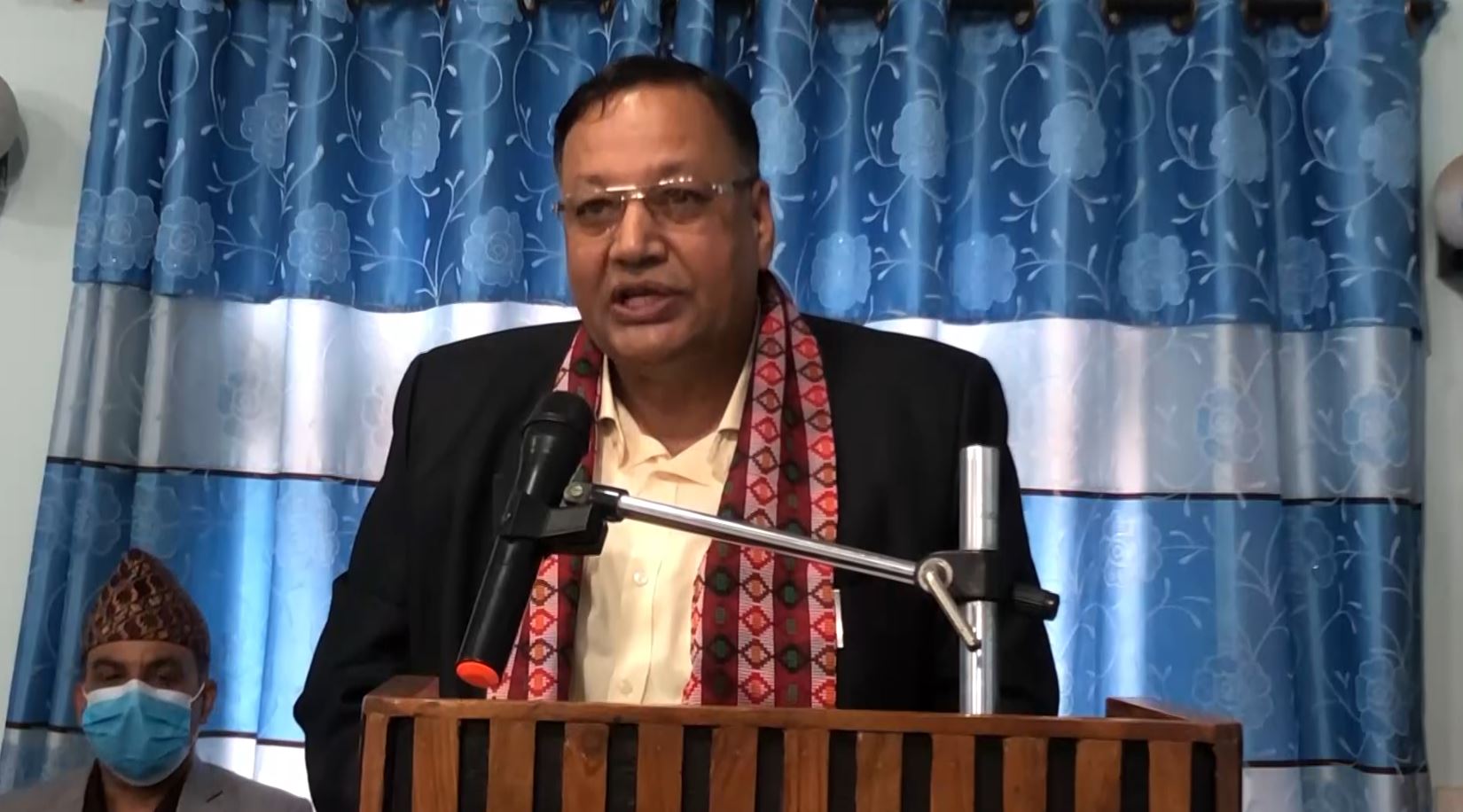 शिक्षा, विज्ञान तथा प्रविधि मन्त्री देवेन्द्र पौडेलको नतिजा प्रकाशनमा गम्भीर बन्न राष्ट्रिय परिक्षा बोर्डलाई निर्देशन